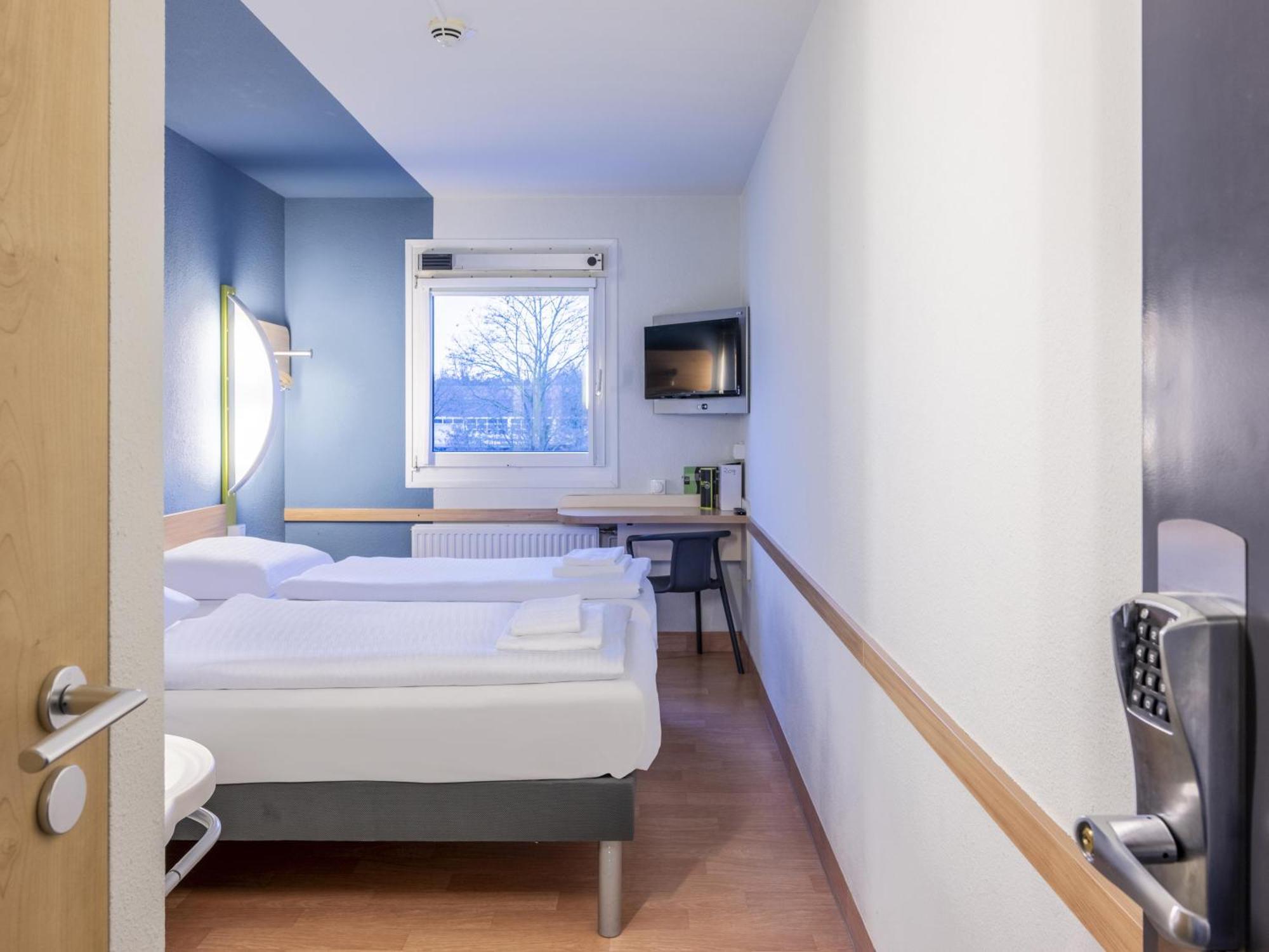 B&B Hotel Giessen-Linden Linden  エクステリア 写真